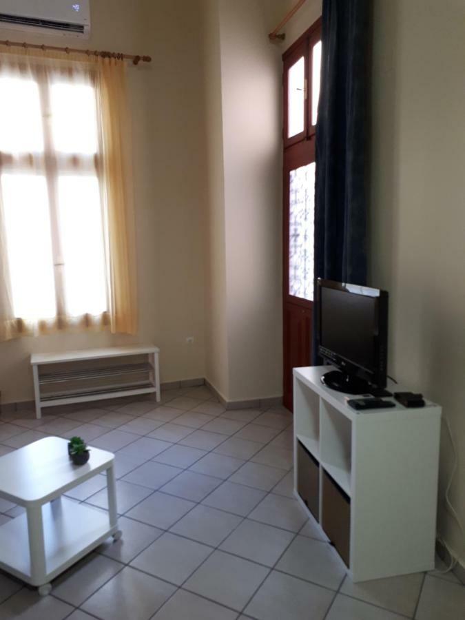 Ermoupolis, Syros City Apartments Bagian luar foto