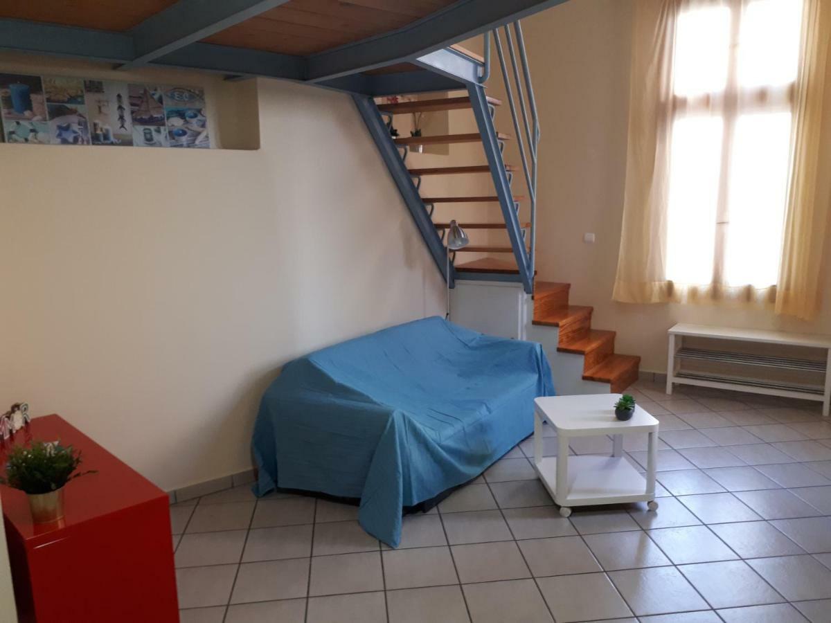 Ermoupolis, Syros City Apartments Bagian luar foto